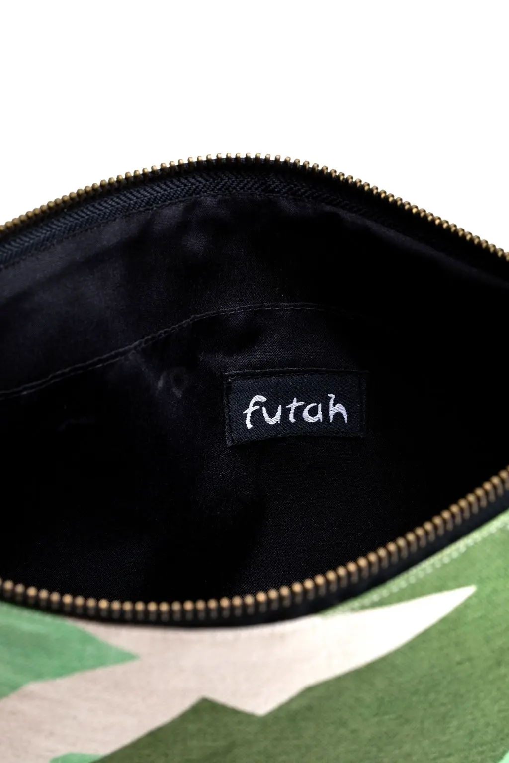 Futah - Clutch L Chamaeleo (3)
