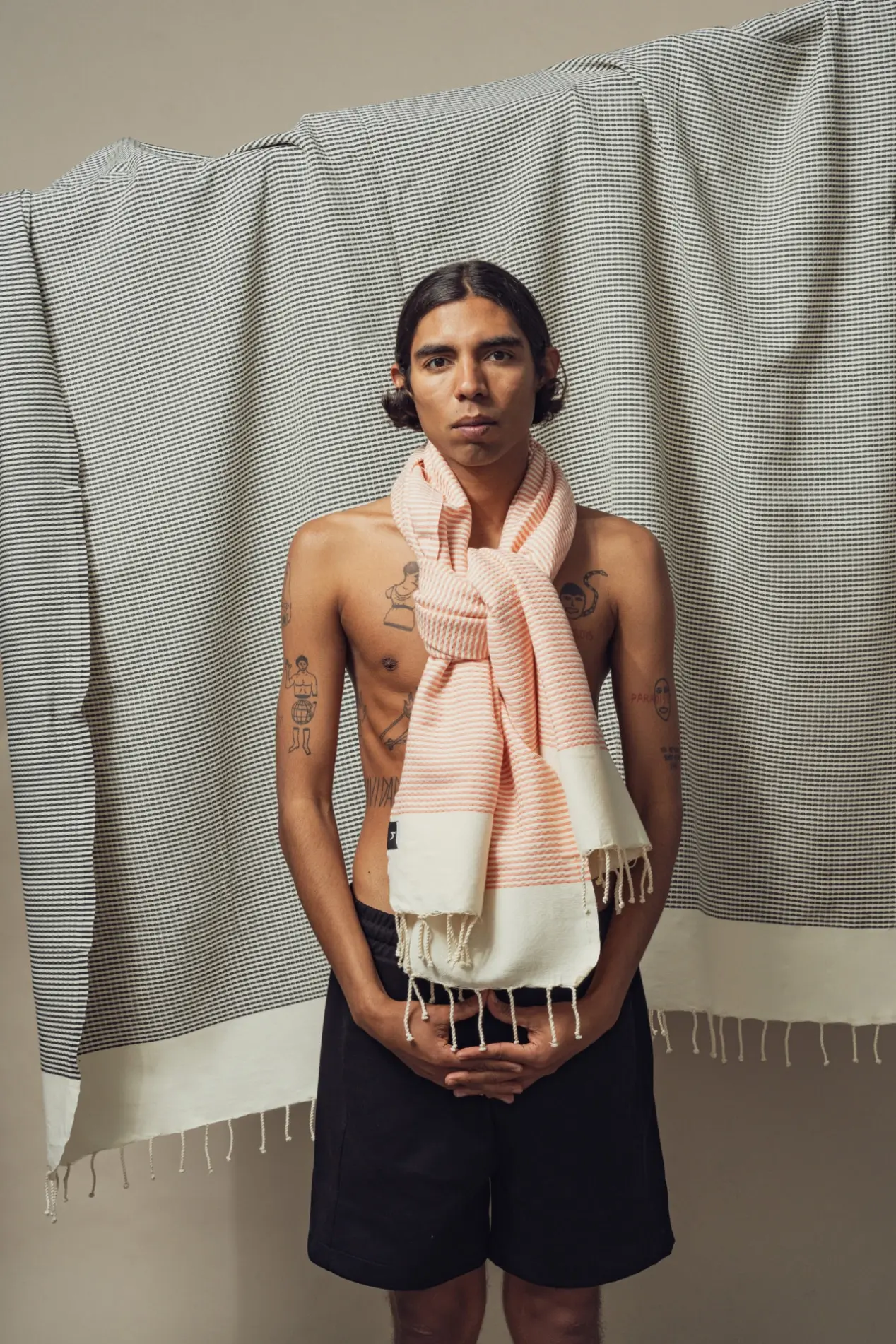 Futah - Nazaré Schwarz Große Strandtuch (3)