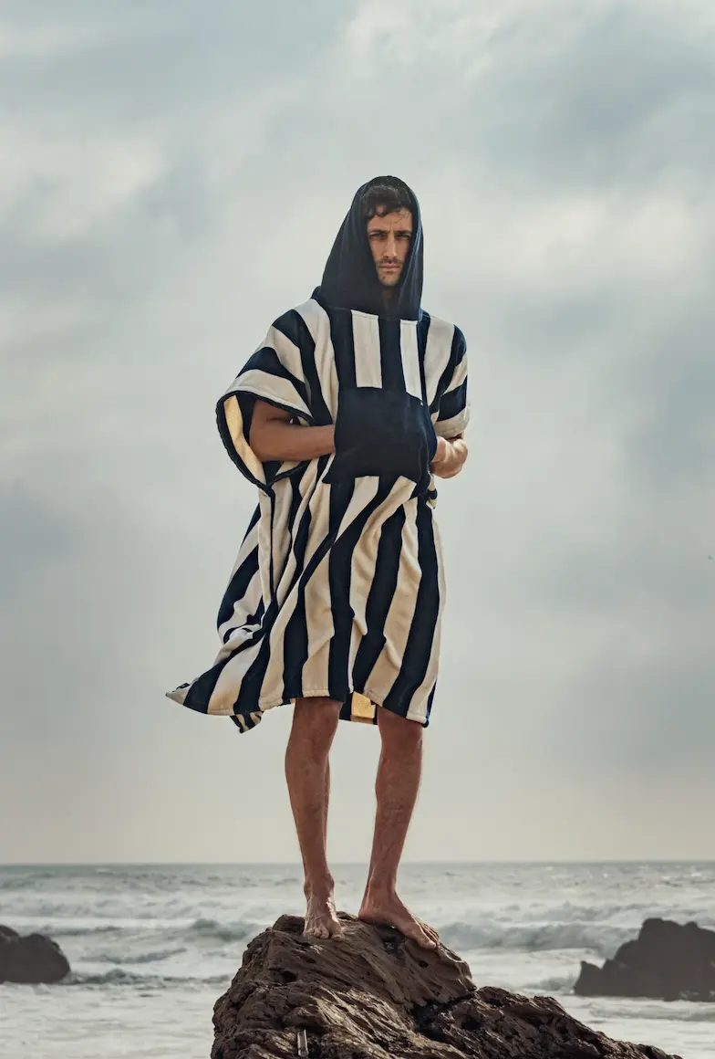 Futah - Bedu Blue Terry Poncho  (3)