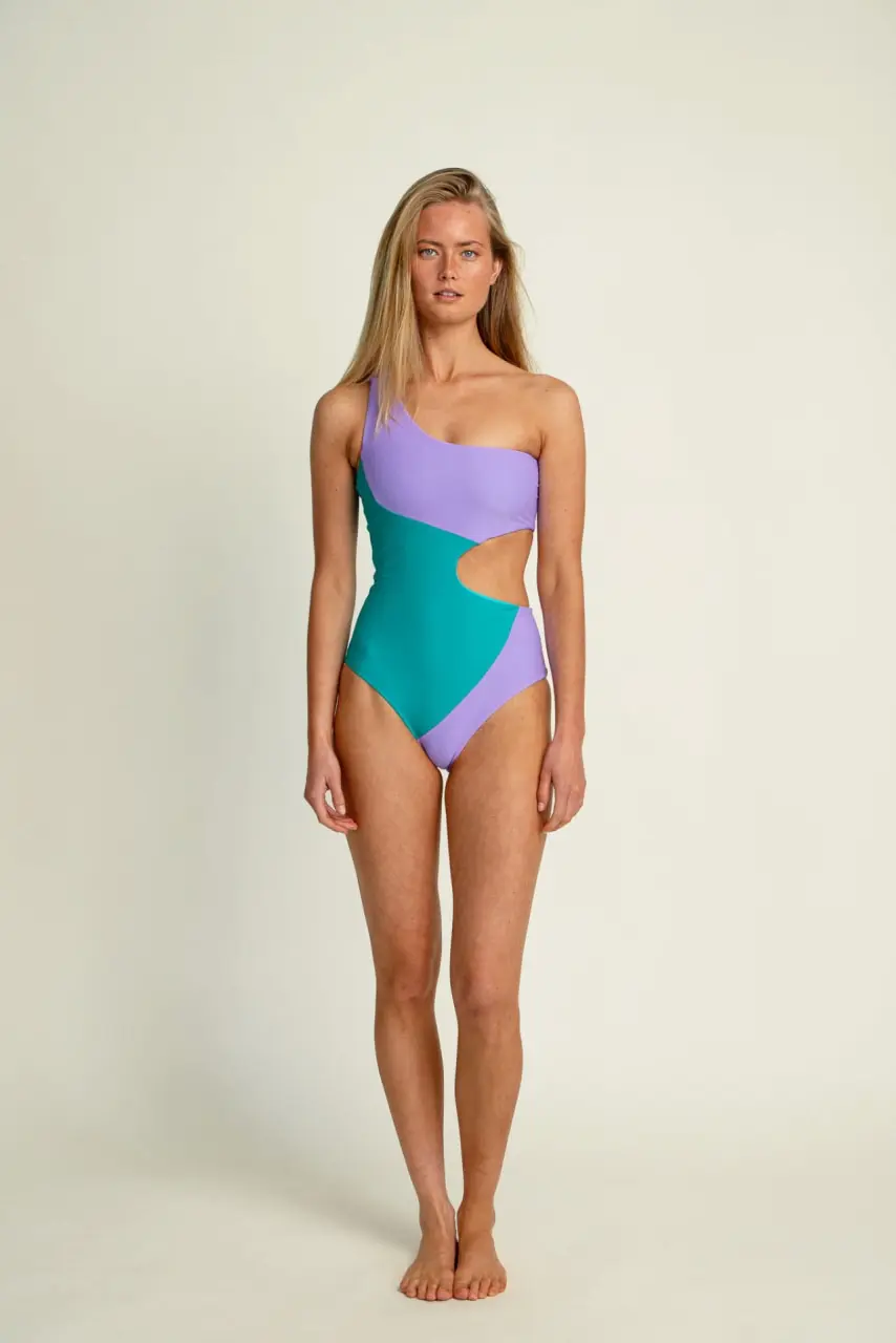 Futah - Aether Grün & Violett Einteiler S2 (1)