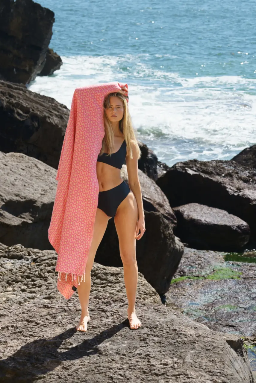 Futah - Ericeira Schwarz Bikinioberteil (2)