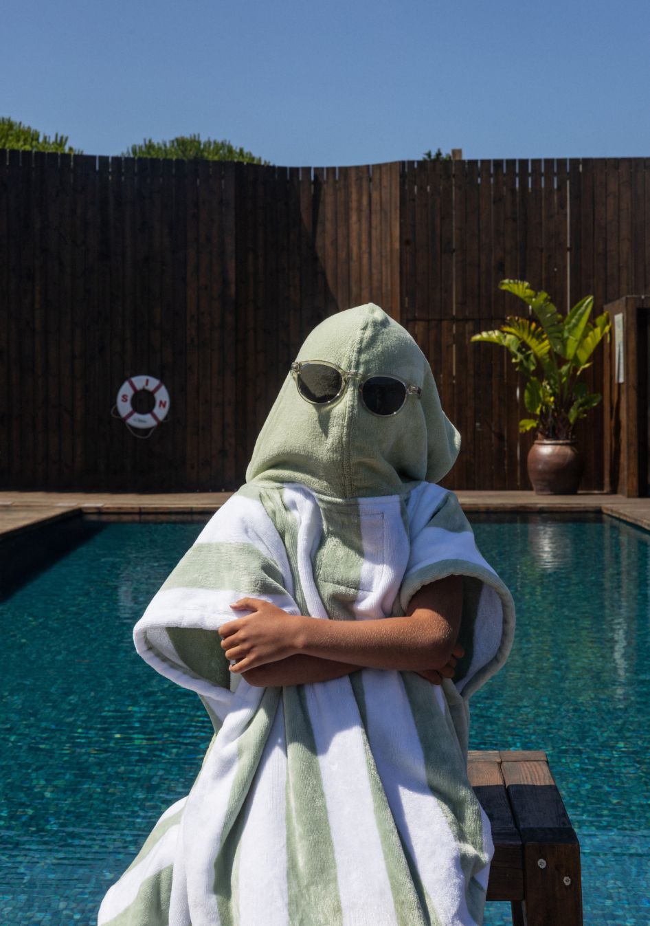 Futah - Bedu Zwei Grüns Frottee Kinderponcho (2)