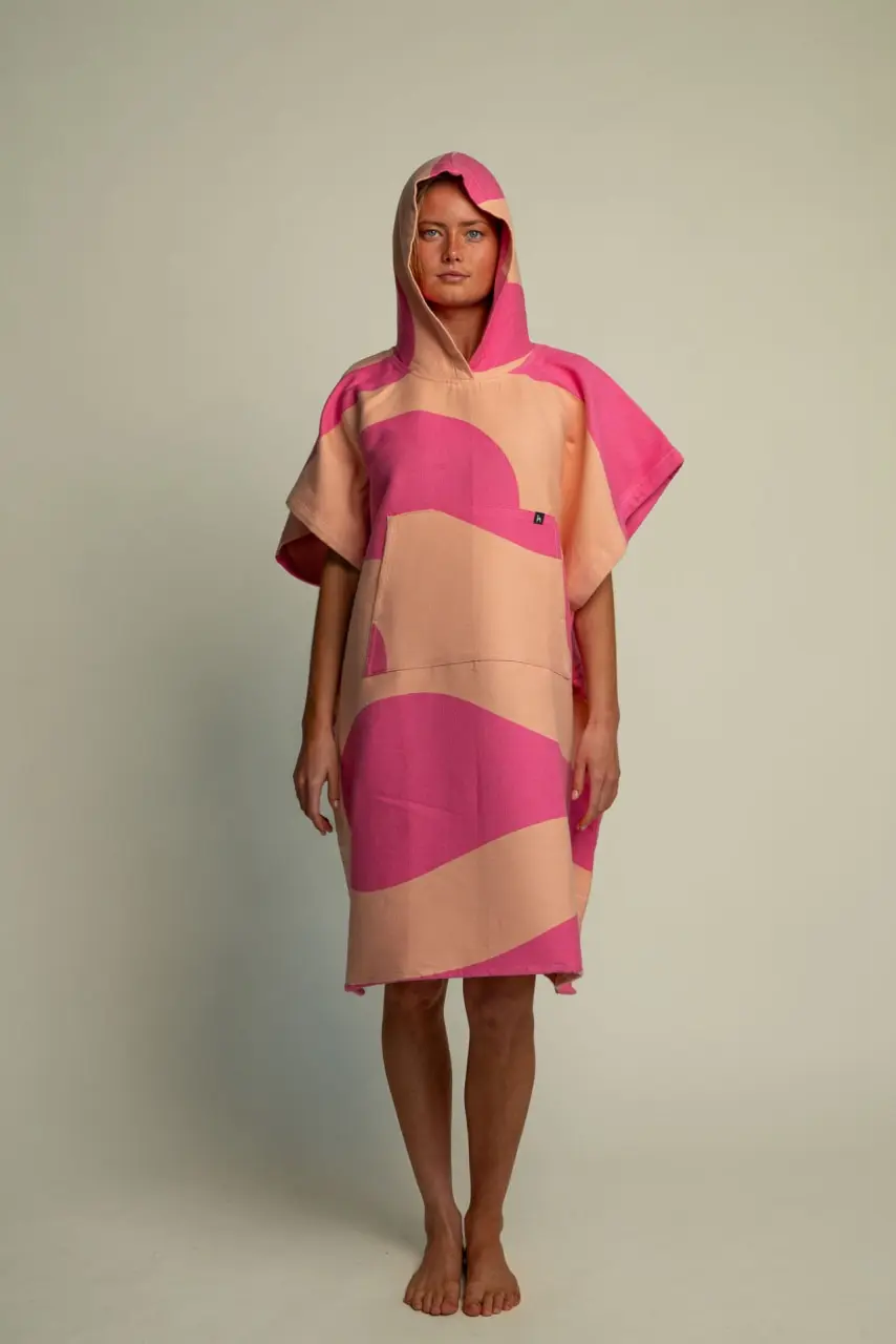 Futah - Aether Rosa Poncho (3)