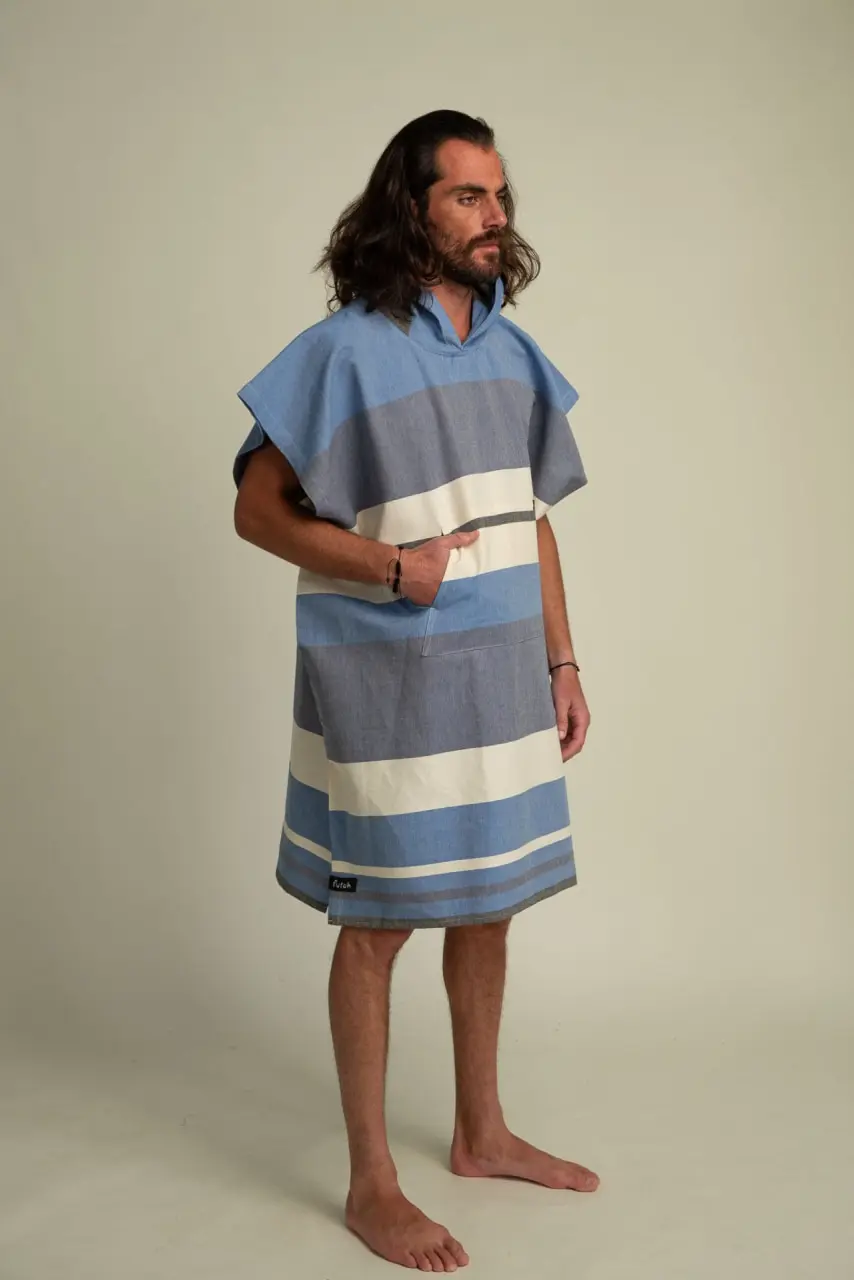 Futah - Papua Blau Poncho (1)