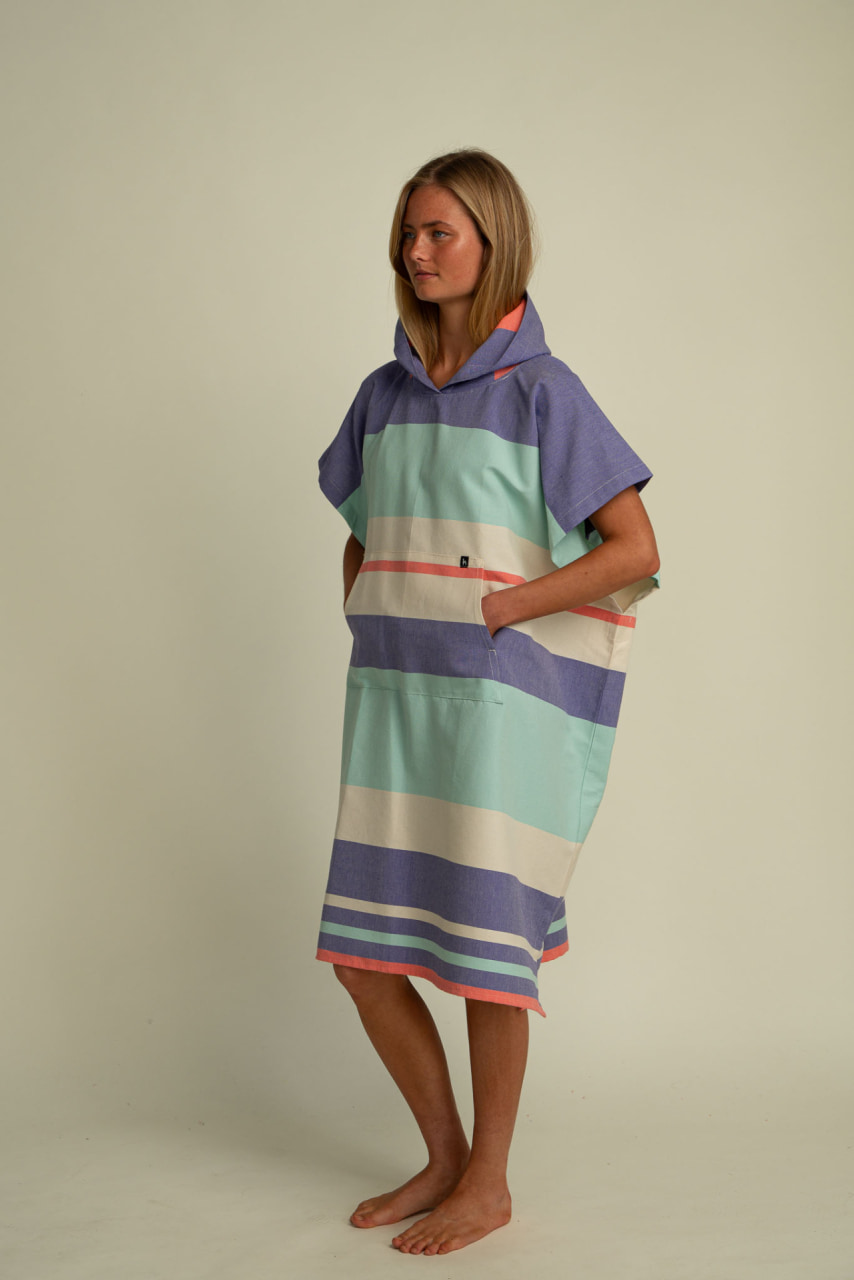 Futah - Papua Lila & Wasser Poncho (2)
